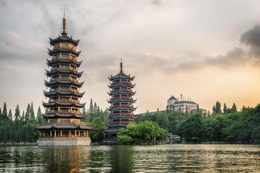 Guilin Sky Palace Hotel Buitenkant foto